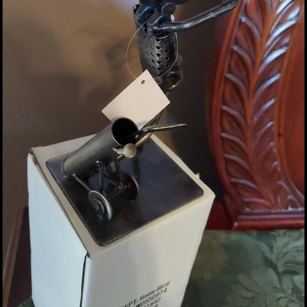 Nuts & Bolts Metal Golfer Figurine 7 1/4
